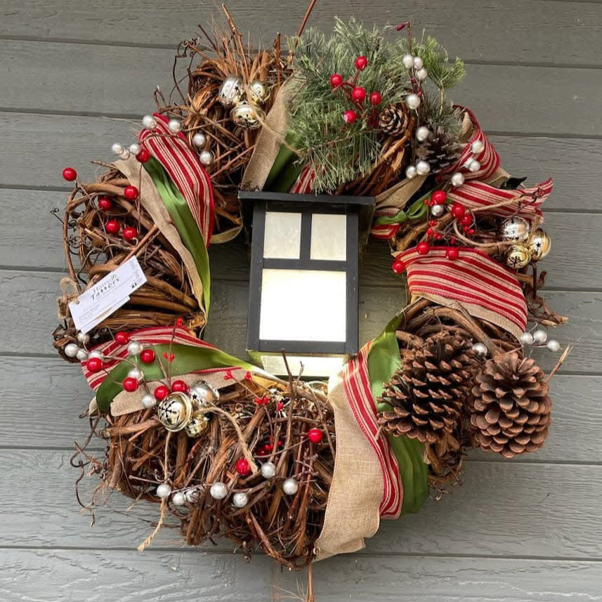 Couronne de vigne décorée signature